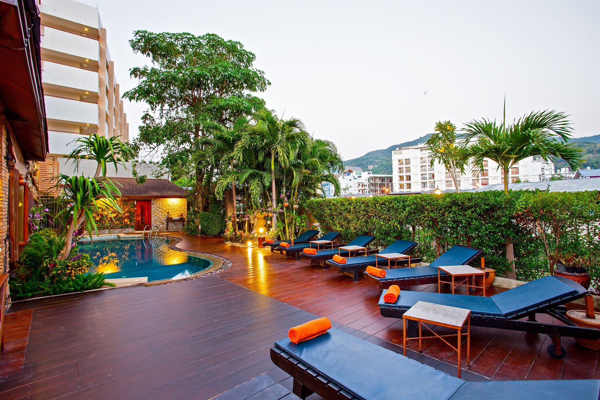 Orchid Garden Hotel Patong Dış mekan fotoğraf